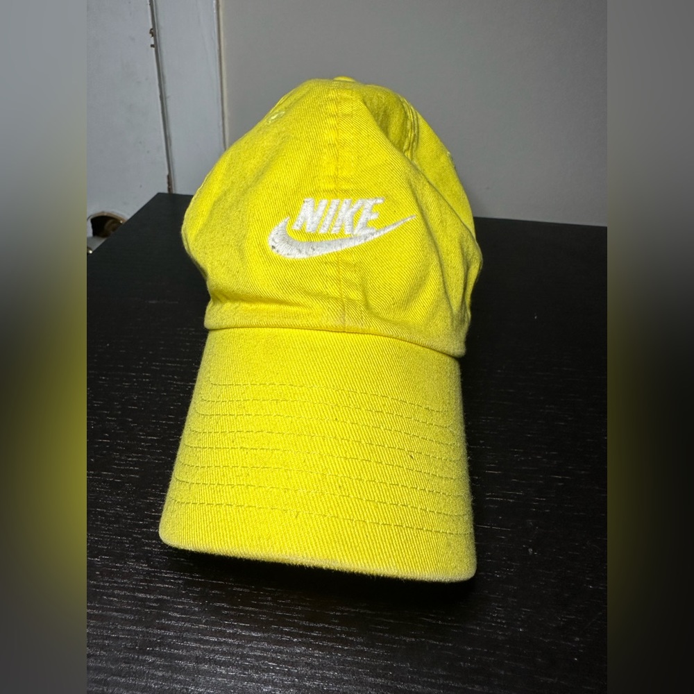 NIKE - HERITAGE86 - HAT - YELLOW & WHITE